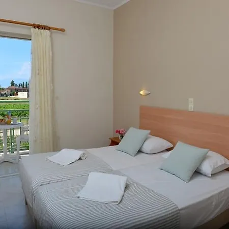 Plessas Palace מלון דירות זקינטוס טאון