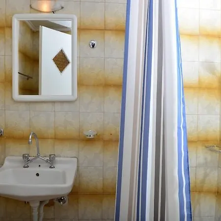 Plessas Palace Apartmanhotel 3*