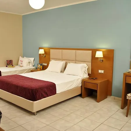 Plessas Palace זקינטוס טאון