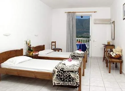 Plessas Palace Apartmanhotel 3*